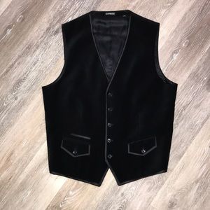 Express velvet vest